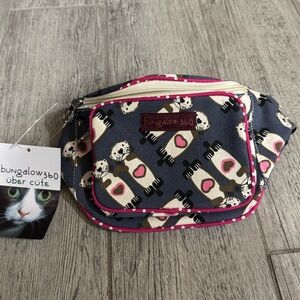 Bungalow 360 Otter Print Waist Bag — Navy with Pink Trim